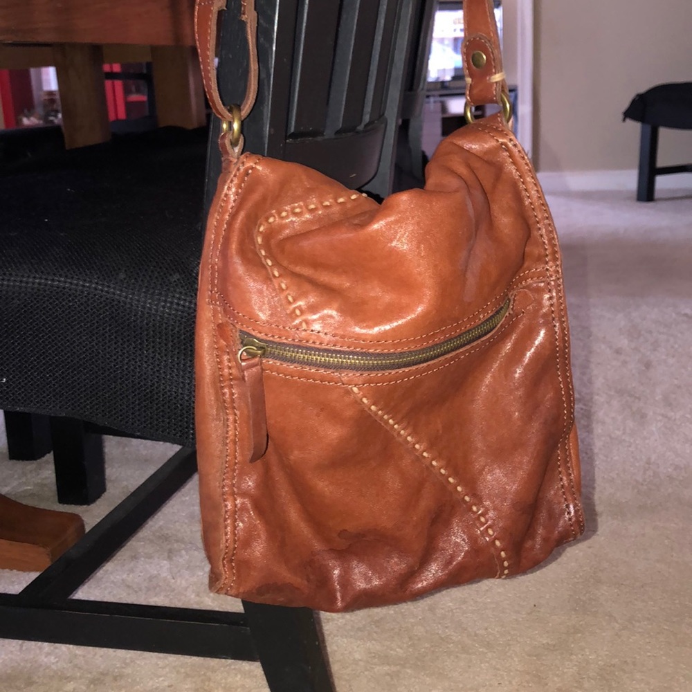 Lucky brand messenger bag